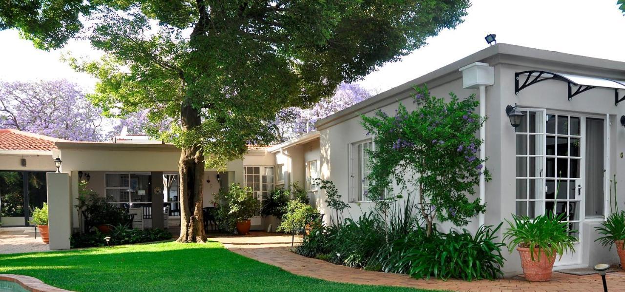 Rosebank Lodge Guesthouse By Claires Johannesburg Luaran gambar