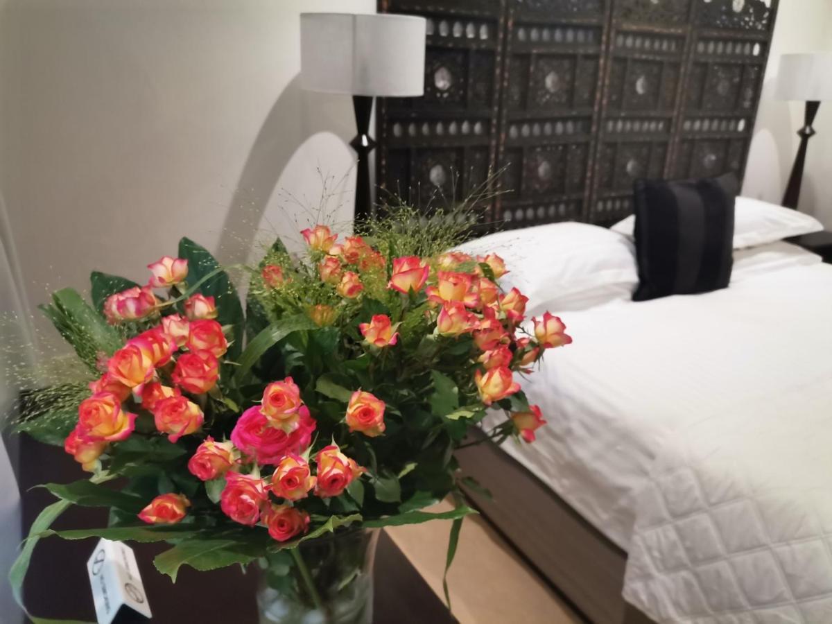 Rosebank Lodge Guesthouse By Claires Johannesburg Luaran gambar