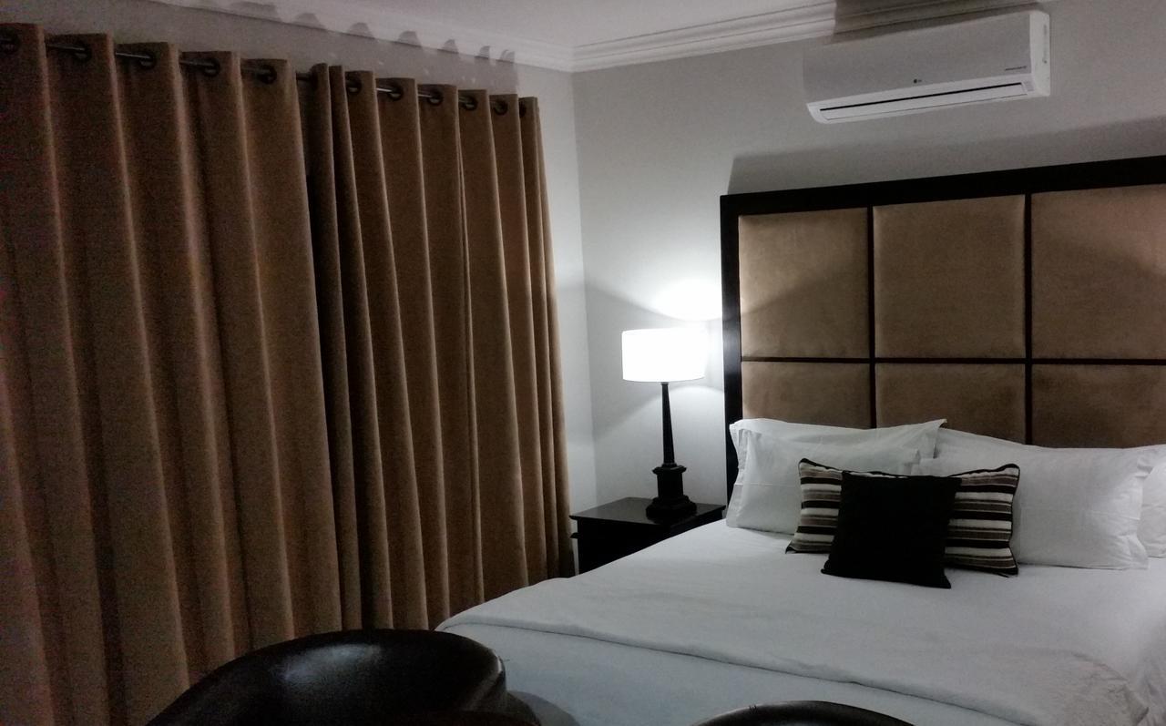 Rosebank Lodge Guesthouse By Claires Johannesburg Luaran gambar